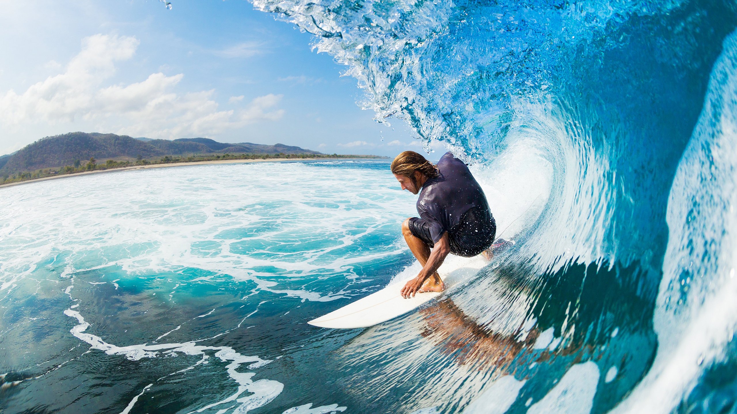 kaiyun体育-大型户外徒步节,跨越山川迎接新挑战,户外徒步主题